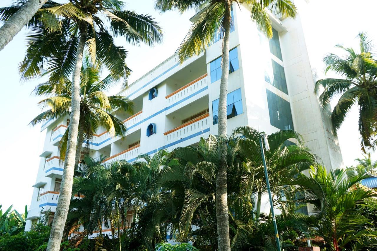 Ocean Bay Ayurvedic Beach Resort Kovalam Extérieur photo